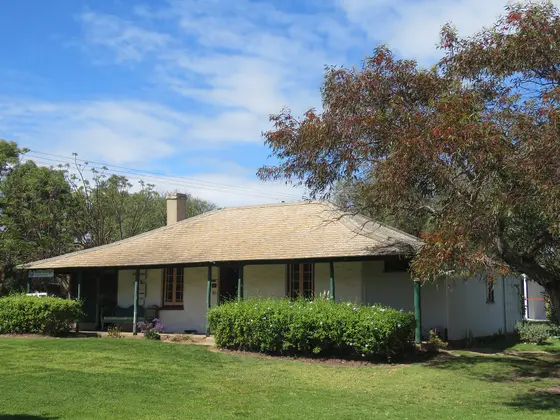 Russ Cottage, Port Denison