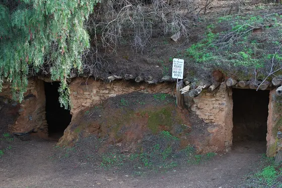 Miner's Dugouts-National Trust, Burra