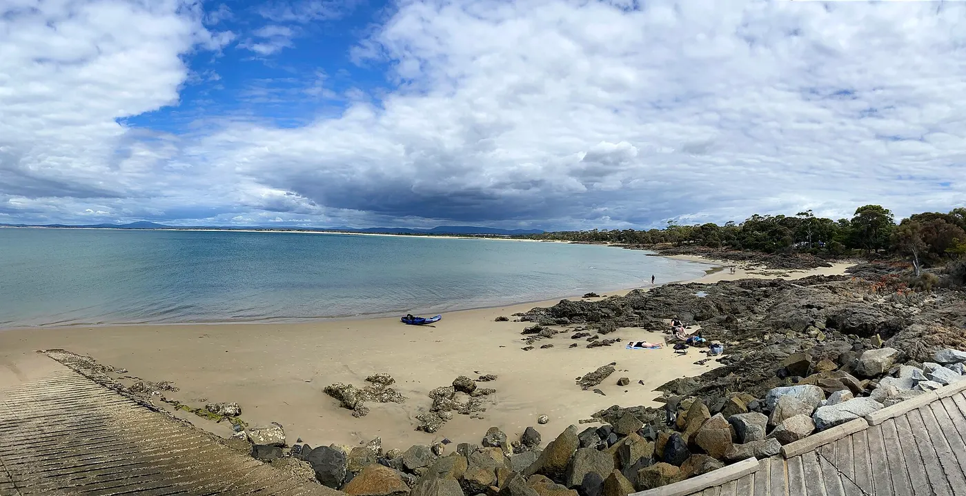 Mattingleys Beach, Bridport