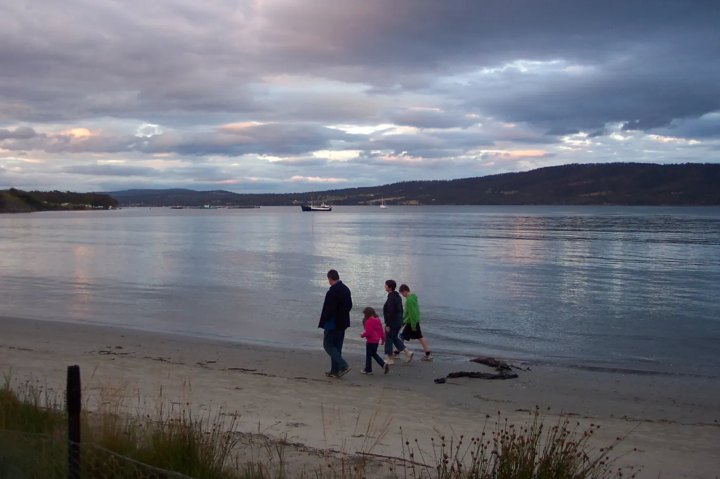 Snug Beach Cabin & Caravan Park, Snug