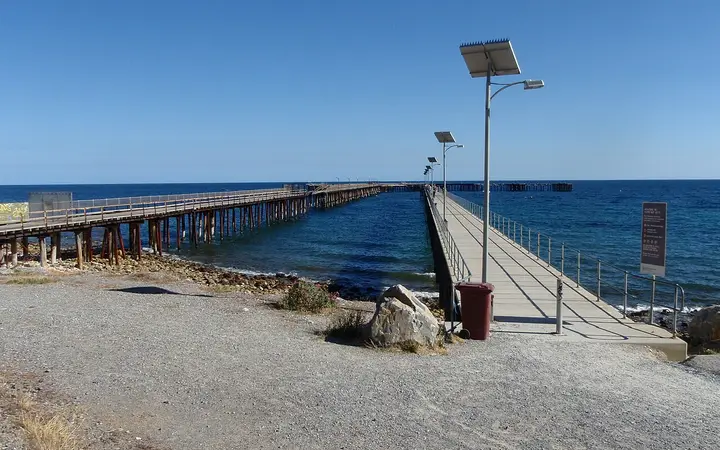 Rapid Bay jetties