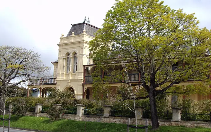 Auchendarroch House, Mount Barker