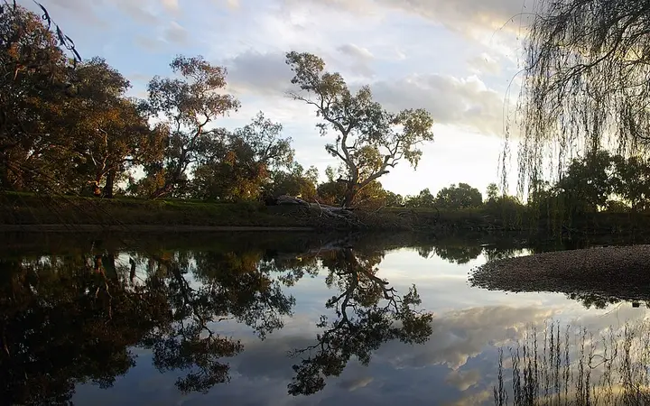 The Murray at Noreuil Park, beside the cafe