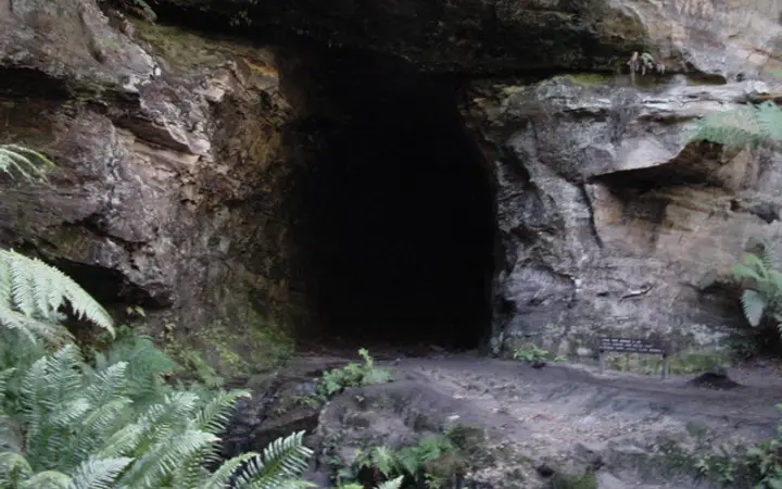 The entrance to the Glow Worm Tunnel