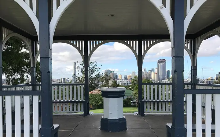 The city framed by the rotunda at Highgate Hill Park