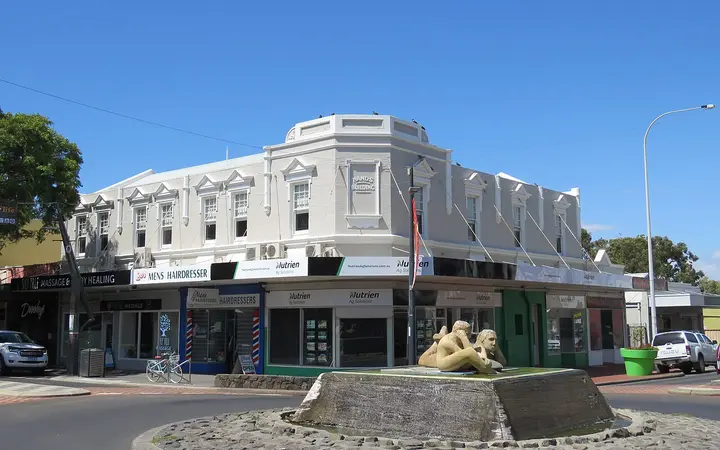 Victoria Street, the eat street where Mojo's sits