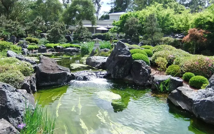The Edogawa Commemorative Garden