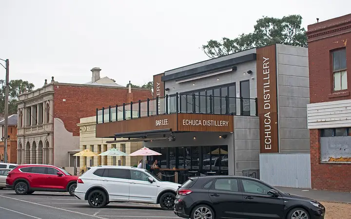 555 High Street, home of the Echuca Distillery and Bar Lee