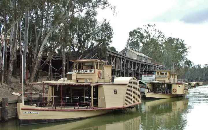 Steamers at the Port of Echuca, where the winery cruise begins