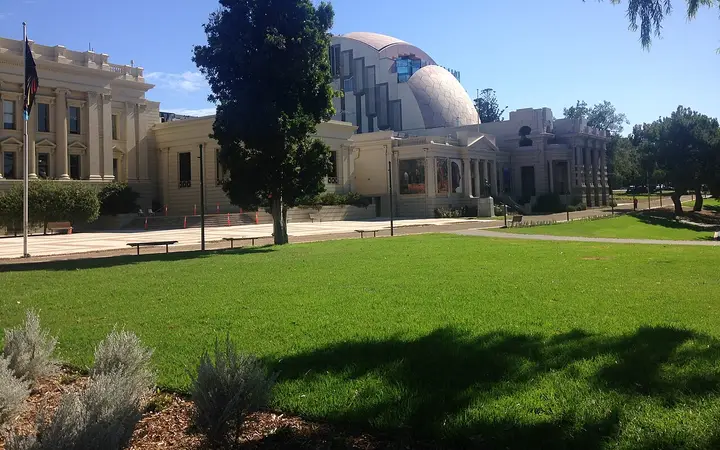 Geelong Gallery from Johnstone Park