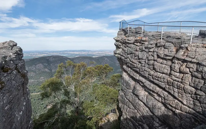 The Pinnacle Lookout, perched on layered sandstone
