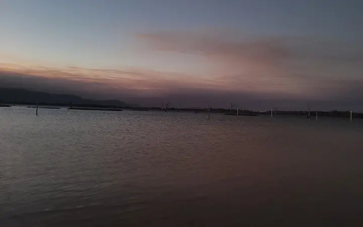 Lake Fyans at dusk