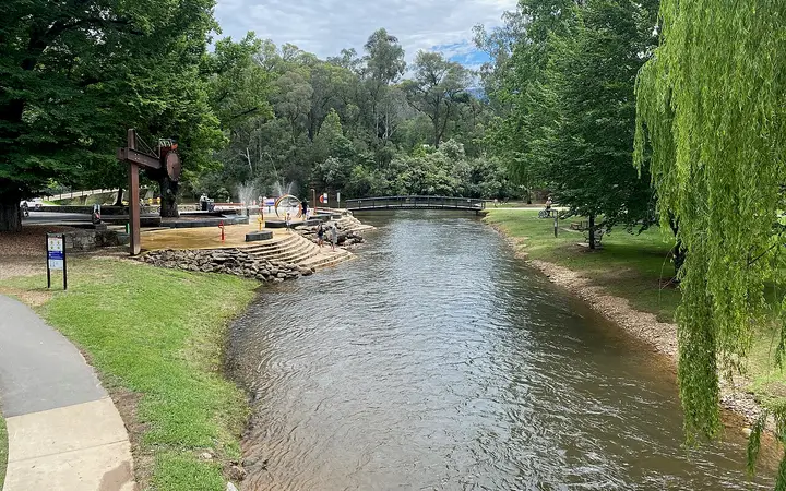 The Ovens River in Bright