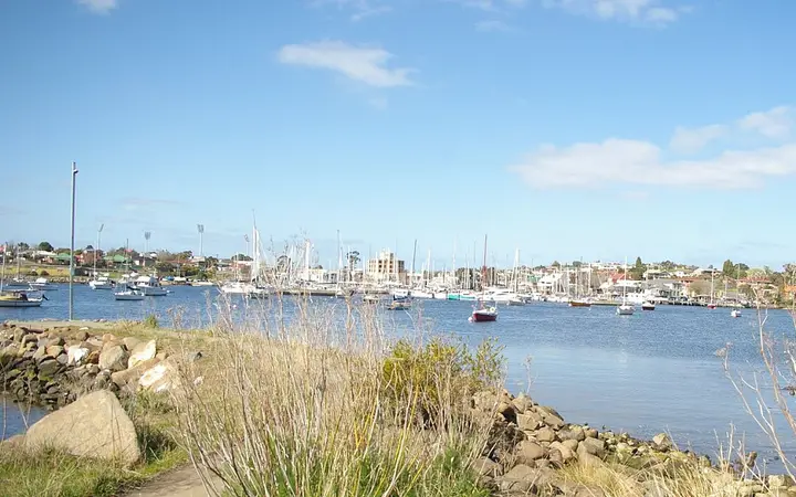 Kangaroo Bay, beside the Bellerive Boardwalk