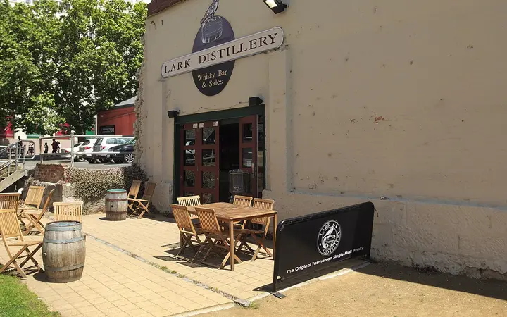 LARK cellar door, Davey Street