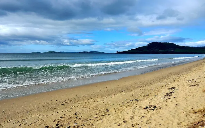 Seven Mile Beach