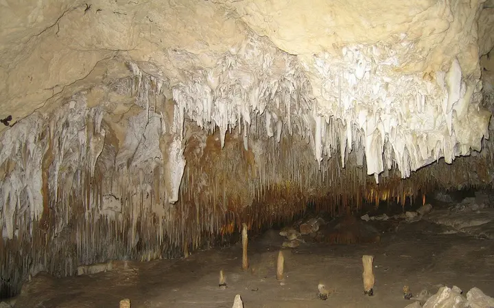 Stalactites inside Kelly Hill Caves