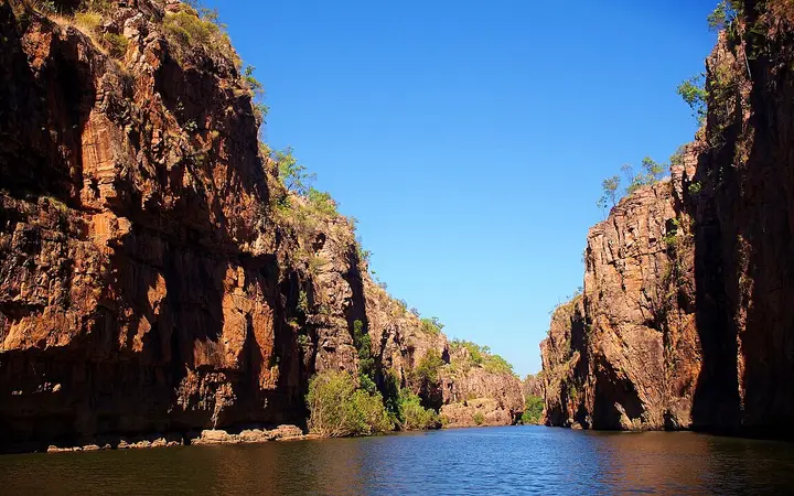 The river between the gorge walls