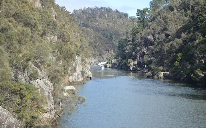 Cataract Gorge from Kings Bridge, where the walk begins