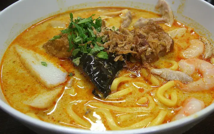 Curry laksa at Laksa King