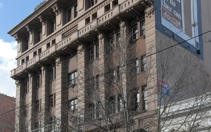 Curtin House, Swanston Street