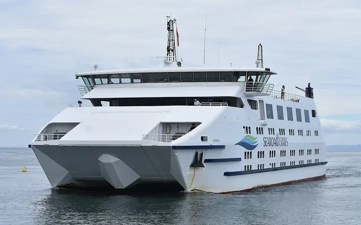 The Searoad ferry arriving at Queenscliff