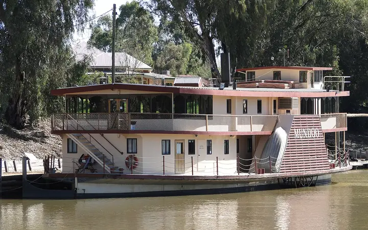 The paddle boat Mundoo on the Murray