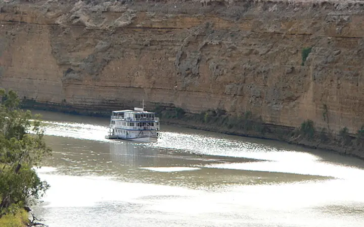 The Big Bend cliffs on the Murray near Swan Reach