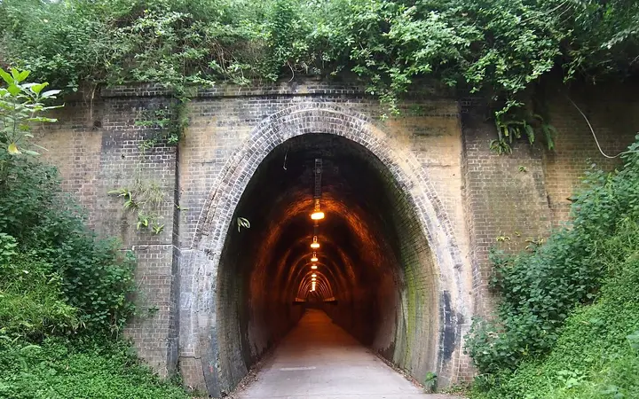 The old rail tunnel on the Fernleigh Track