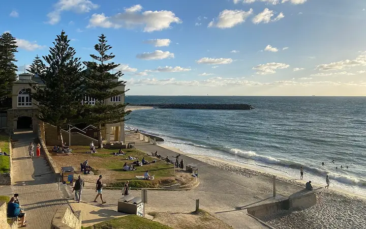Cottesloe Beach, across Marine Parade from Il Lido