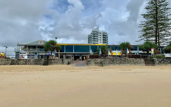 Alexandra Headland Surf Club from the sand