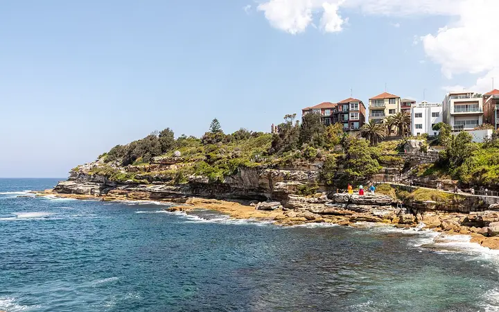 Cliffs on the Bondi to Coogee coastal walk