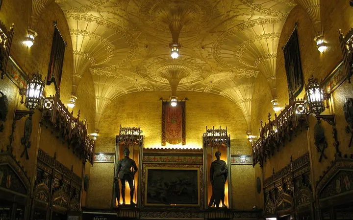 The State Theatre foyer, Market Street