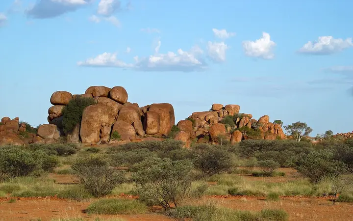 Boulder piles across the Karlu Karlu plain