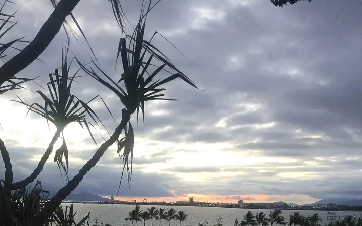 Sunrise from Kissing Point