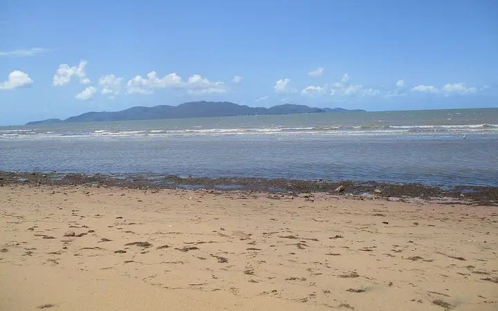 The Strand beach and the island view from Longboard