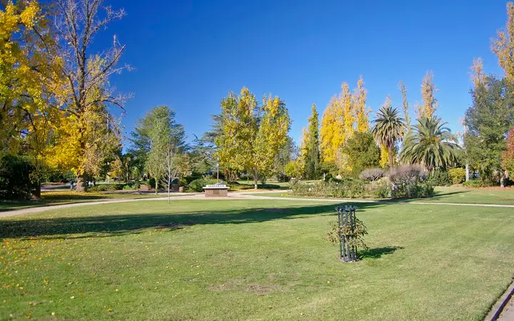 Autumn in the Victory Memorial Gardens