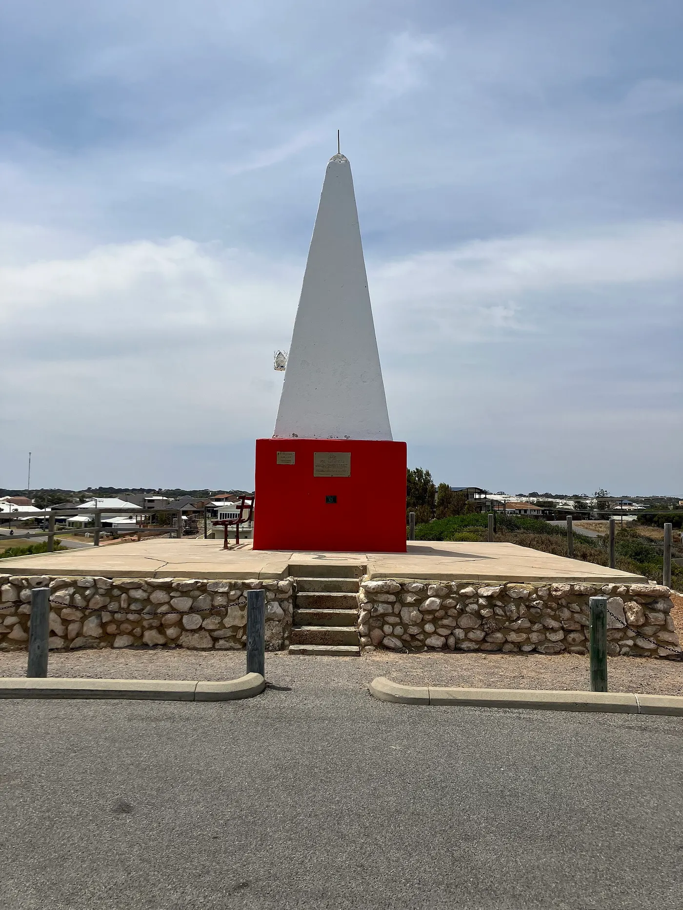 Obelisk Lookout