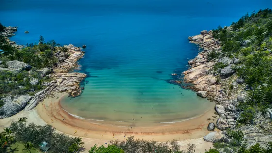 Alma Bay
