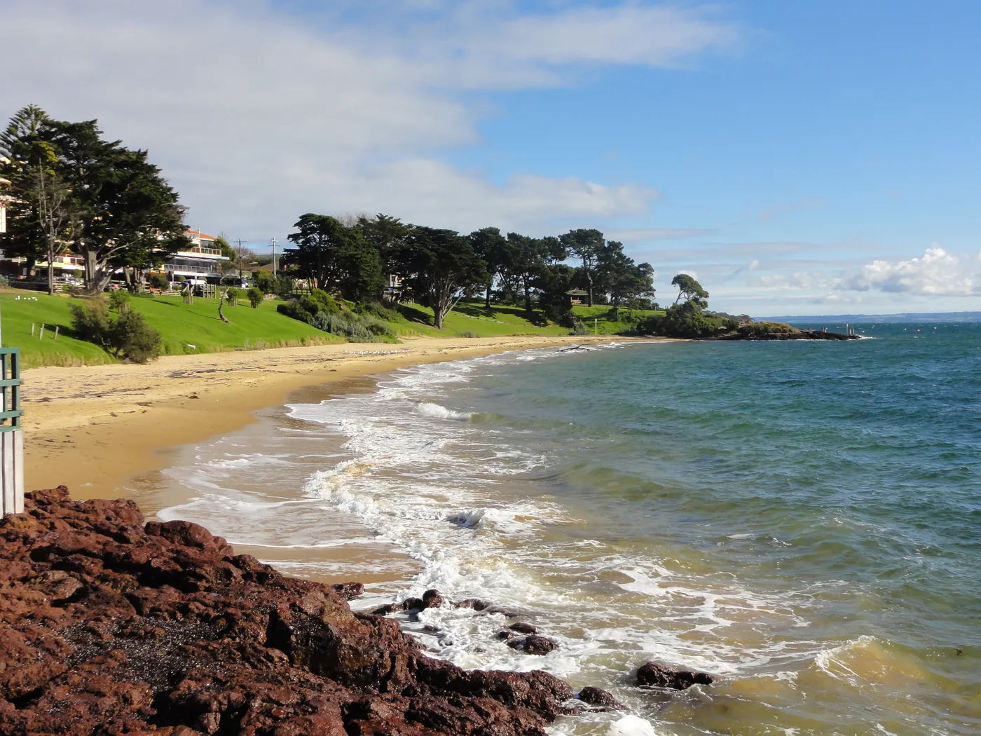 Cowes Main Beach