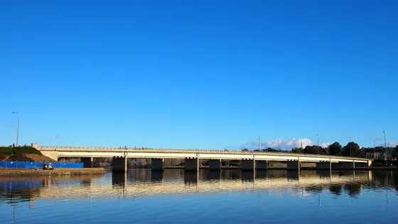King's Avenue Bridge Lookout