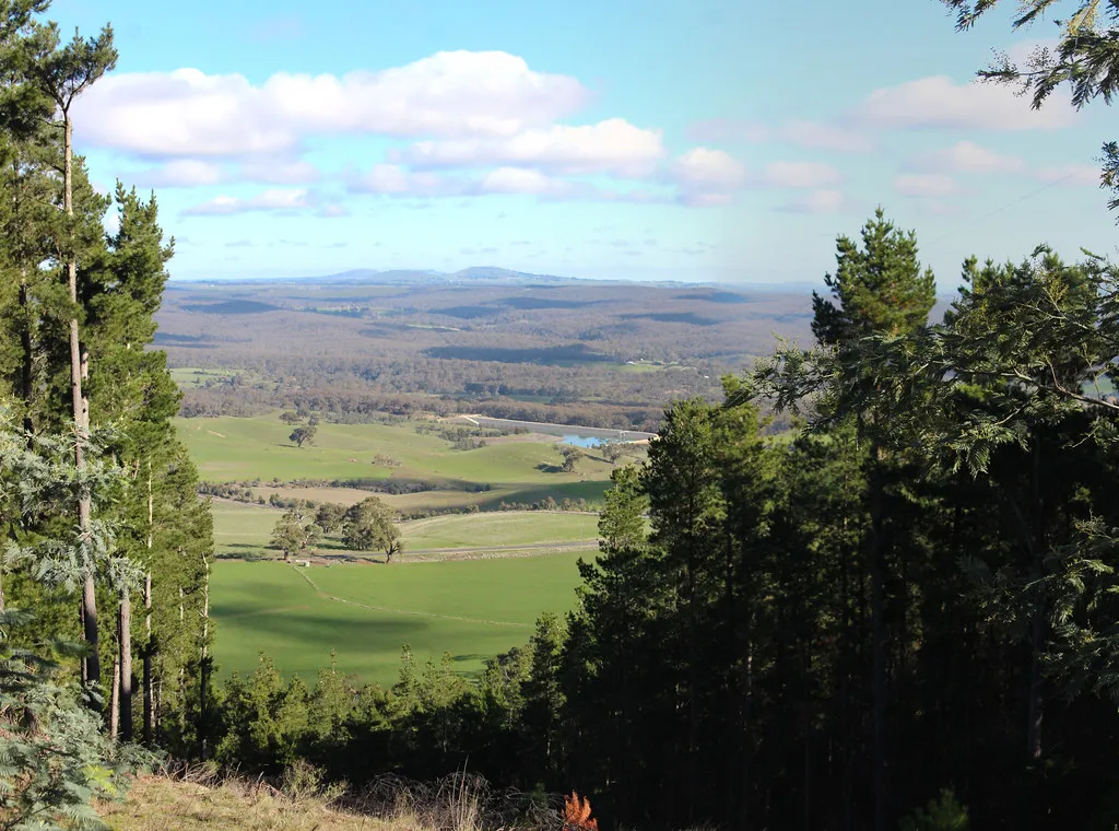 Lalgambuk Mount Franklin