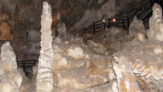 Ngilgi Cave