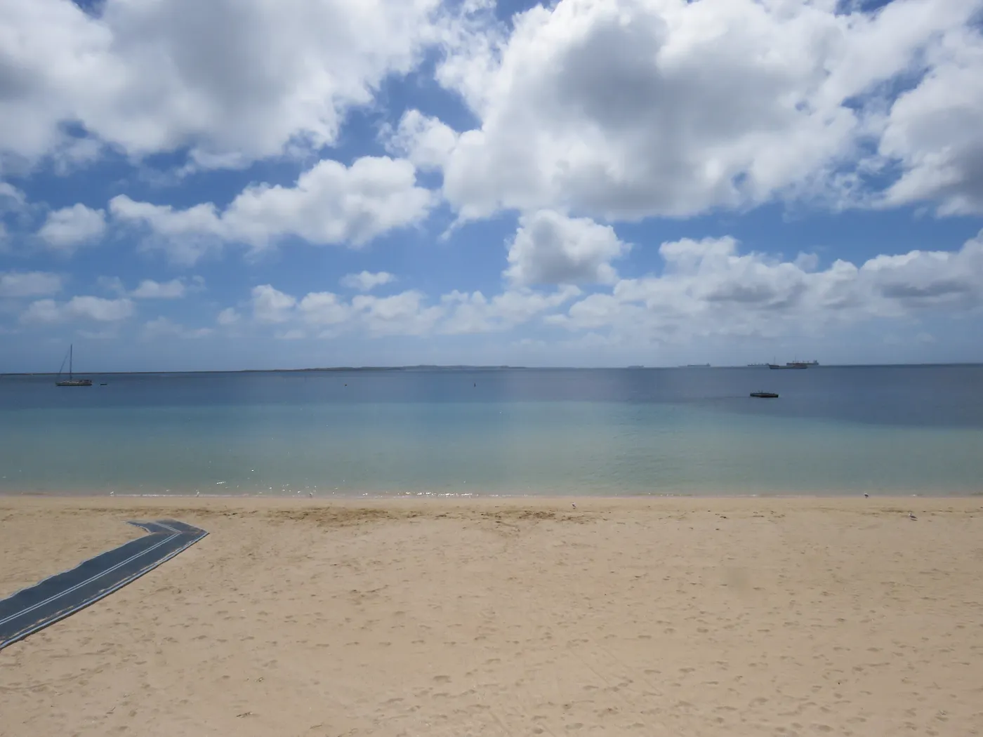 Rockingham Beach