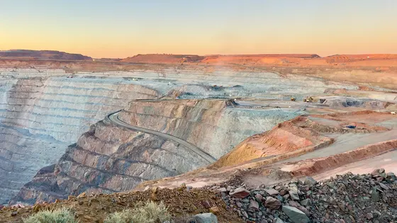 Super Pit Lookout