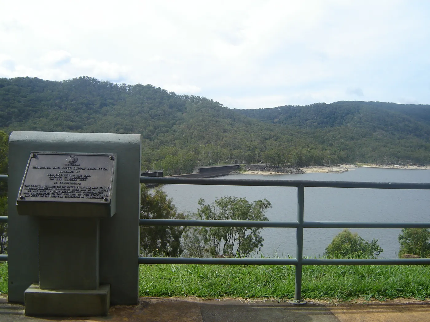 Tinaroo Dam
