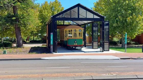 Ferry Tram B15
