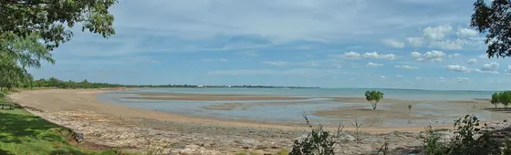 Near Lake Alexander playground, Fannie Bay