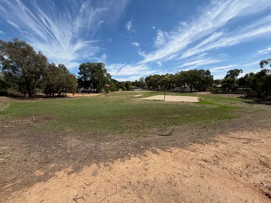 Near Manneke Park playground, Estella