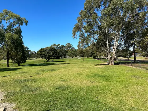 Near Burns Park, Wakeley